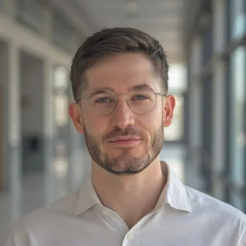 Portrait of Leon Lukas