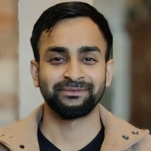Portrait of Manish Saraswat